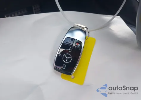 2018 Mercedes-Benz S 560 из США, поврежденный, VIN WDDUG8DB8JA409789